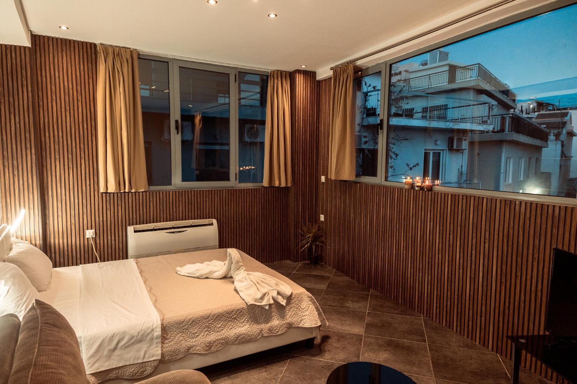 Parthenon Portrait Apartments Atena Exterior foto